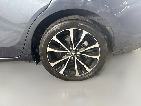 Used 2019 Toyota Corolla XSE FWD image 37