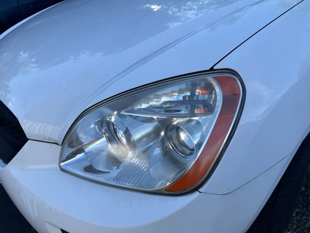 Used 2009 Kia Rondo LX FWD image 5