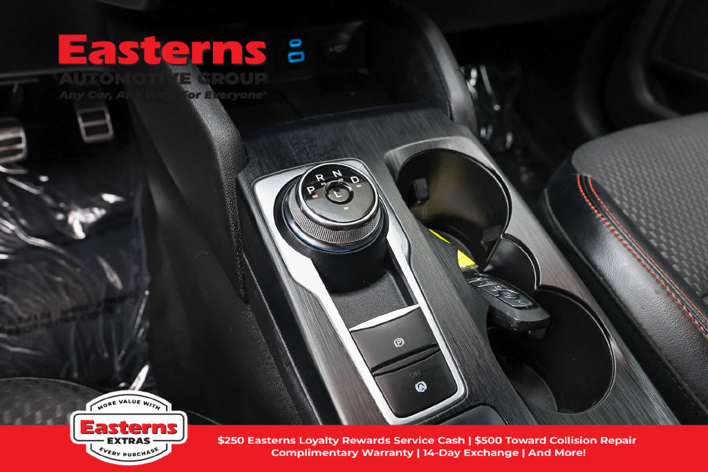 Used 2023 Ford Escape ST-Line Select AWD/4WD image 13