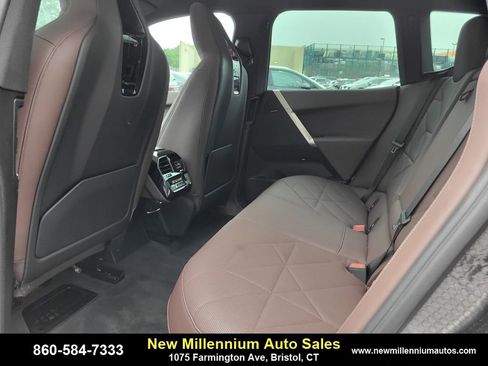 Used 2024 BMW iX xDrive50 w/ Premium Package image 16