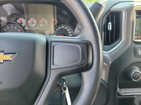 Used 2019 Chevrolet Silverado 1500 Custom image 23