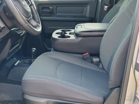 Used 2024 RAM 2500 Tradesman w/ Chrome Appearance Group image 26