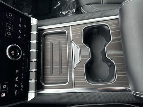 Used 2024 GMC Sierra EV Denali image 21