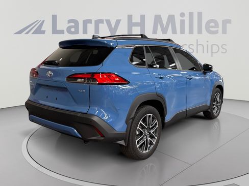 Certified 2026 Toyota Corolla Cross XLE w/ Convenience Package FWD image 5