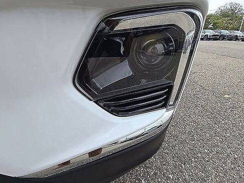 Used 2023 Chevrolet Traverse LT image 66