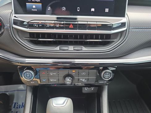 Used 2026 Jeep Compass Latitude AWD/4WD image 26