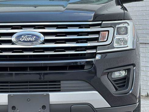 Used 2019 Ford Expedition XLT w/ Equipment Group 202A RWD image 11