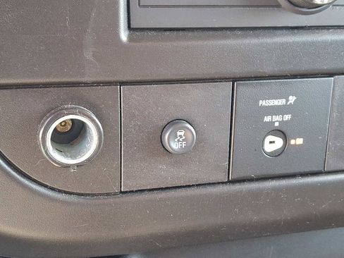 Used 2024 Chevrolet Express 2500 w/ Driver Convenience Package image 21