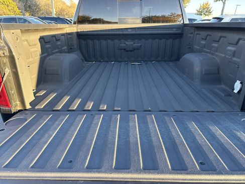 Used 2024 Chevrolet Silverado 1500 LT Trail Boss w/ LT Trail Boss Premium Package image 33