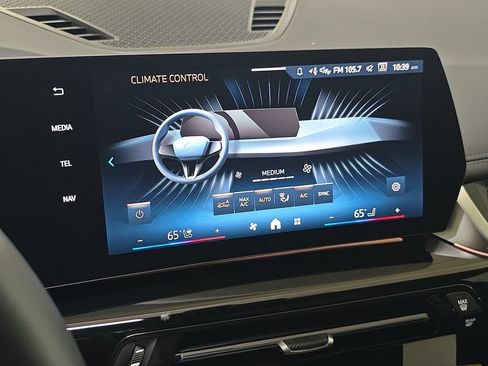 New 2026 BMW X1 xDrive28i w/ Technology Package AWD/4WD image 18