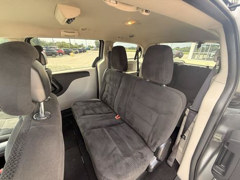 Used 2017 Dodge Grand Caravan SE w/ Power Window Group FWD image 12