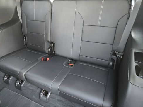 Used 2024 GMC Acadia Elevation w/ Luxury Package FWD image 30