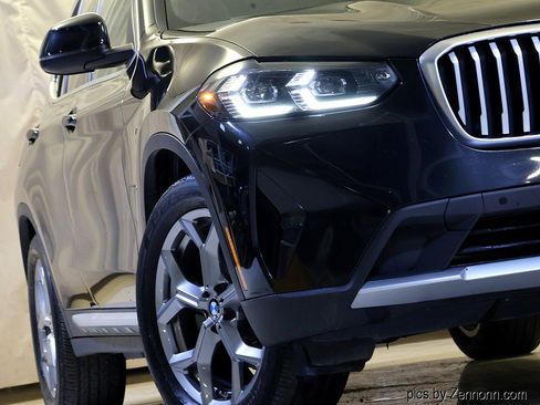 Used 2022 BMW X3 xDrive30i w/ Premium Package 2 image 4