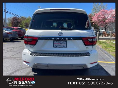 Certified 2023 Nissan Armada SL w/ Cargo Package AWD/4WD image 4