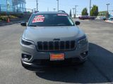 Used 2023 Jeep Cherokee Altitude Lux image 2