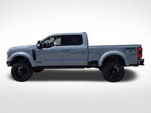 New 2026 Ford F250 Lariat w/ Black Appearance Package AWD/4WD image 6