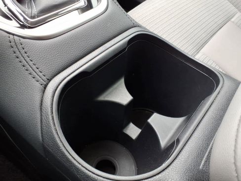 Used 2025 Subaru Outback Premium image 8