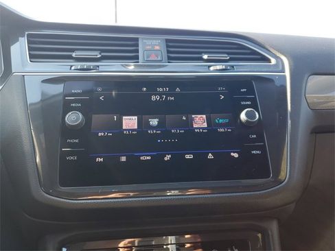 Used 2023 Volkswagen Tiguan SE R-Line image 19