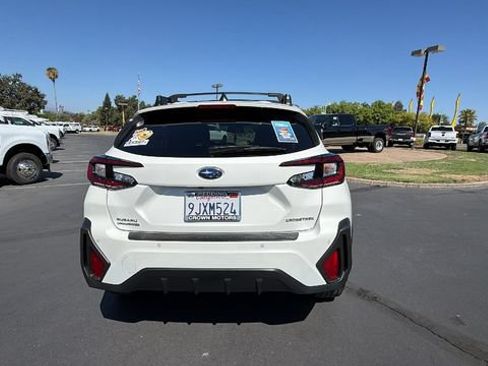 Used 2024 Subaru Crosstrek 2.5i Limited AWD/4WD image 5