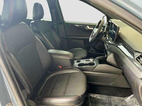 Used 2024 Ford Escape ST-Line w/ Tech Pack #1 image 27