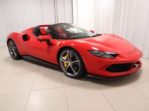 Used 2025 Ferrari 296 GTS image 6