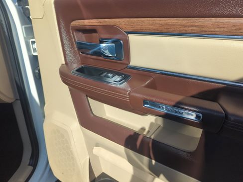 Used 2017 RAM 2500 Laramie w/ Off Road Package image 16