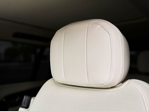 Used 2024 Land Rover Range Rover Long Wheelbase SE image 59