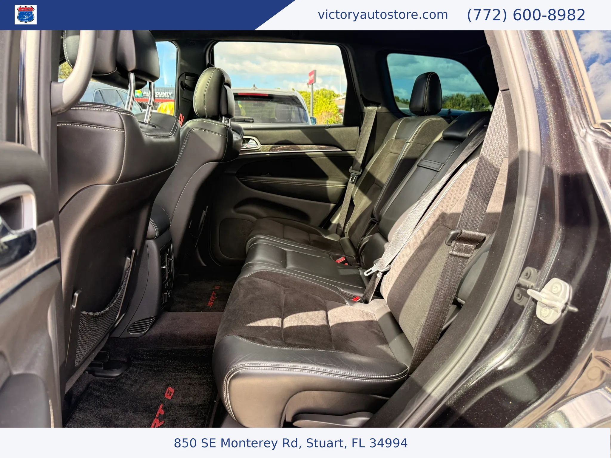Used 2016 Jeep Grand Cherokee SRT AWD/4WD image 7