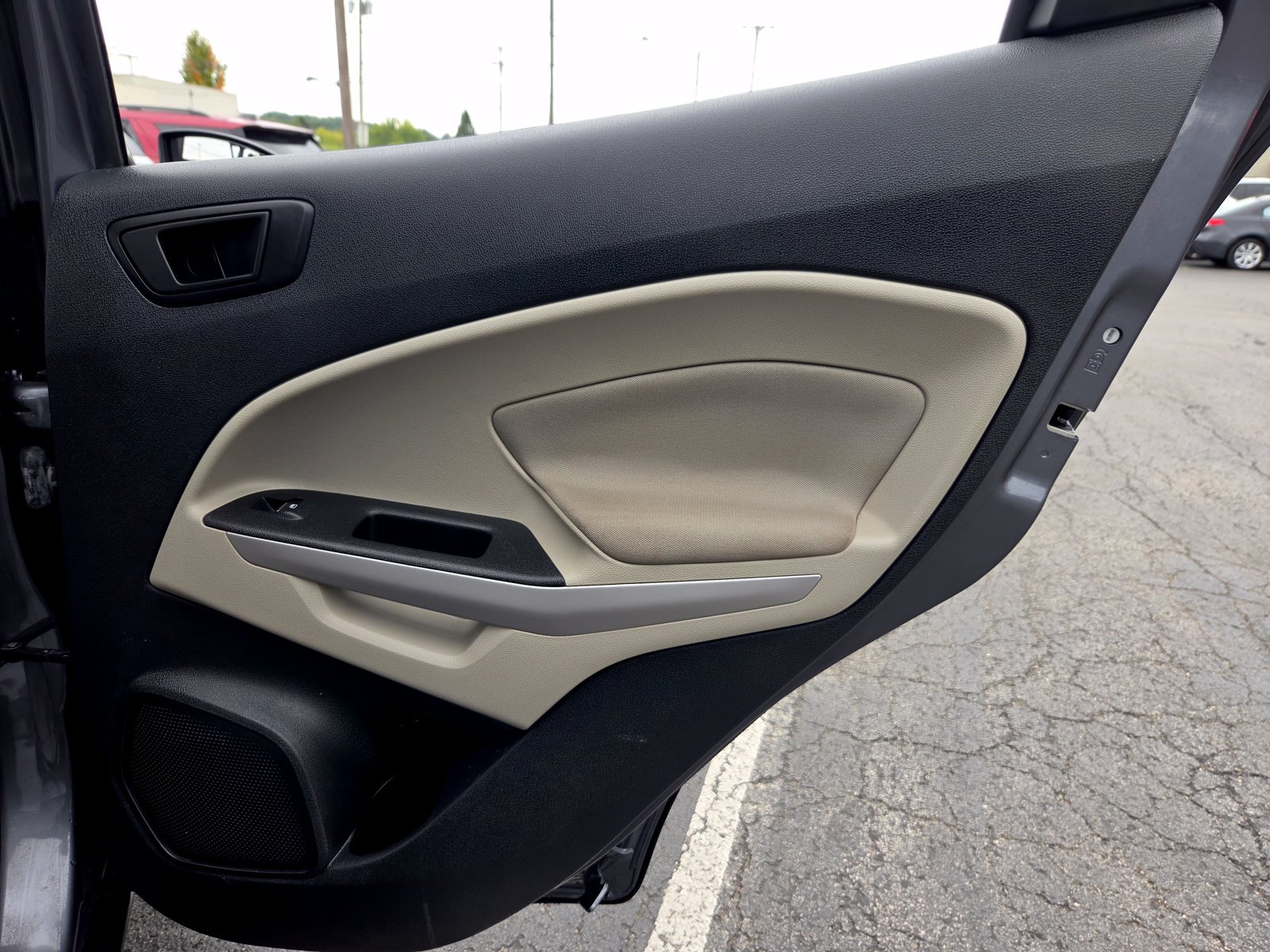 Used 2020 Ford EcoSport S FWD image 32