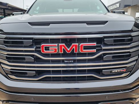 New 2026 GMC Sierra 1500 AT4 w/ AT4 Premium Package AWD/4WD image 10