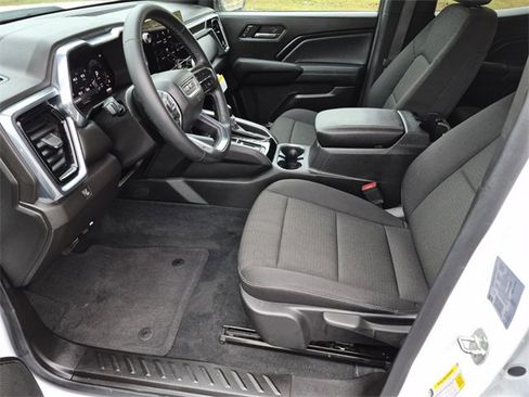 Used 2024 GMC Canyon Elevation image 17