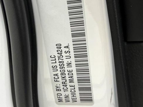 New 2025 Jeep Grand Cherokee L Limited w/ Luxury Tech Group II image 46