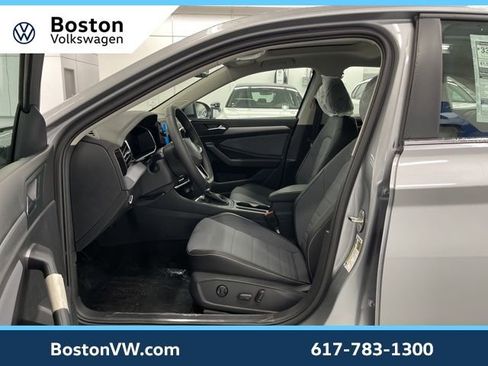 New 2026 Volkswagen Jetta SE FWD image 7