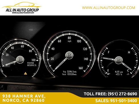 Used 2022 Rolls-Royce Cullinan w/ Dark Exterior Package image 21