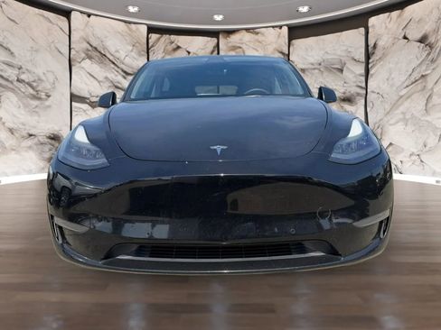 Used 2022 Tesla Model Y Performance image 2