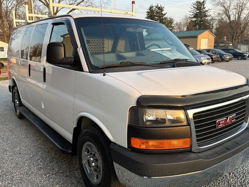 Used 2017 GMC Savana 2500 image 8