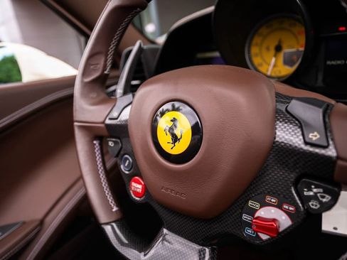 Certified 2014 Ferrari 458 Spider RWD image 35