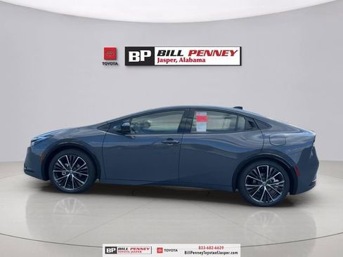 New 2026 Toyota Prius XLE FWD image 2