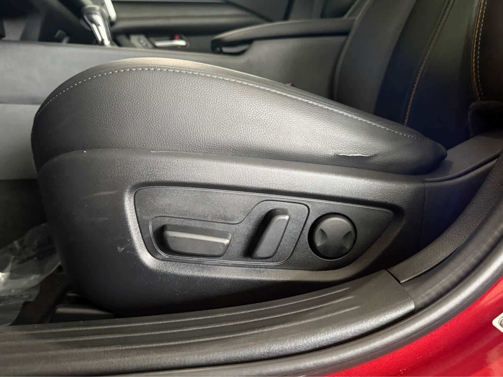 Used 2024 MAZDA CX-50 AWD 2.5 Turbo w/ Premium Pkg image 12