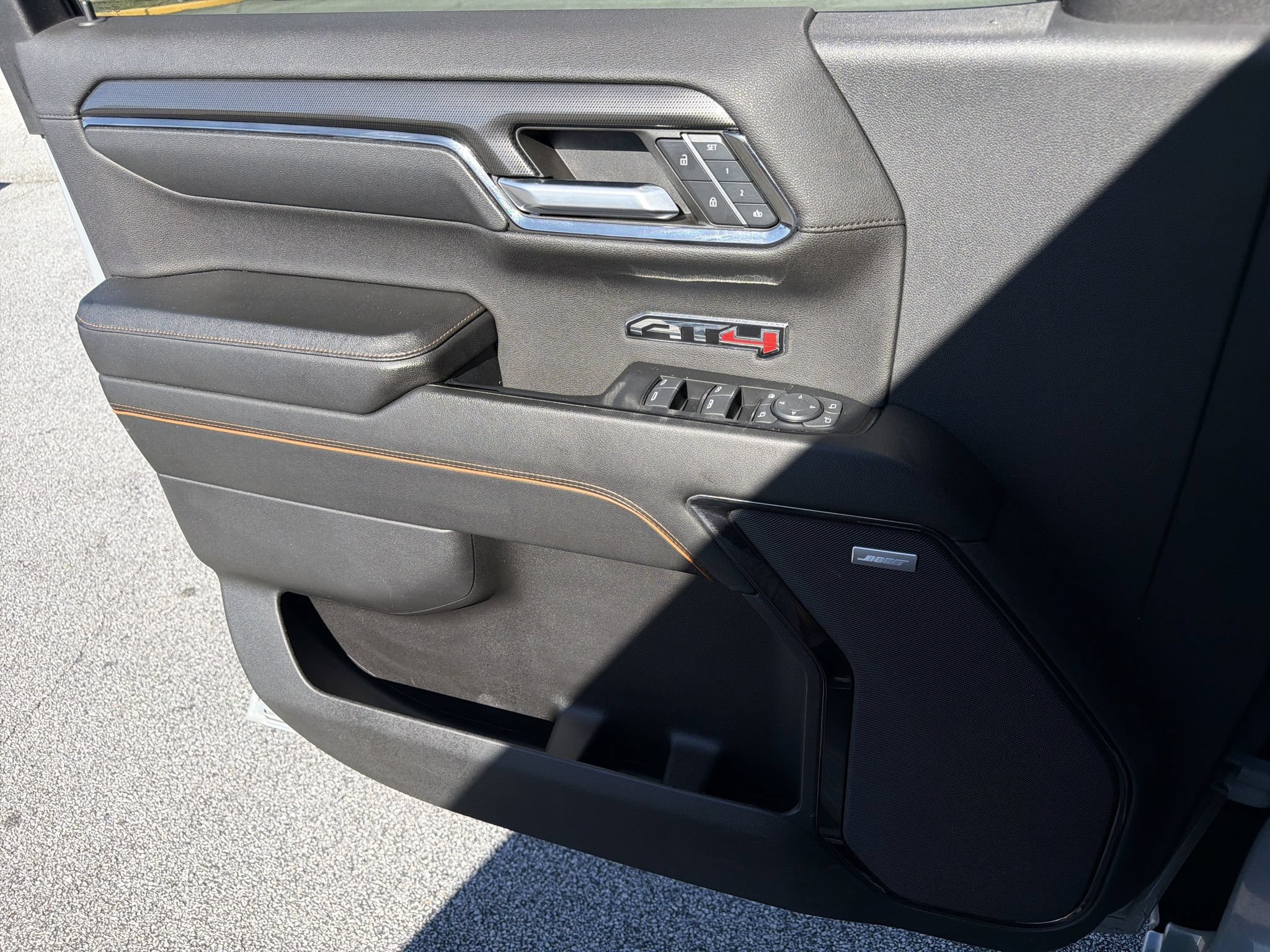 Used 2024 GMC Sierra 1500 AT4 w/ AT4 Preferred Package AWD/4WD image 14