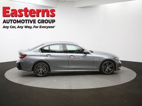 Used 2023 BMW 330i Sedan w/ M Sport Package image 44