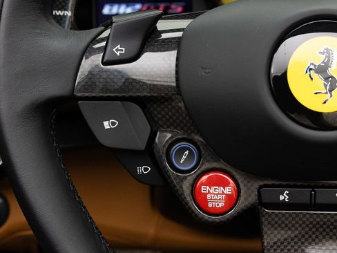 Used 2021 Ferrari 812 GTS RWD image 33