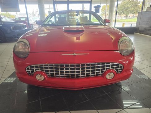 Used 2002 Ford Thunderbird image 2