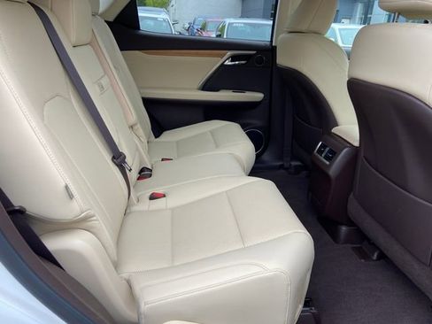 Certified 2020 Lexus RX 350L Premium w/ Premium Package AWD/4WD image 31