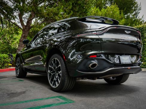 Used 2022 Aston Martin DBX AWD/4WD image 33