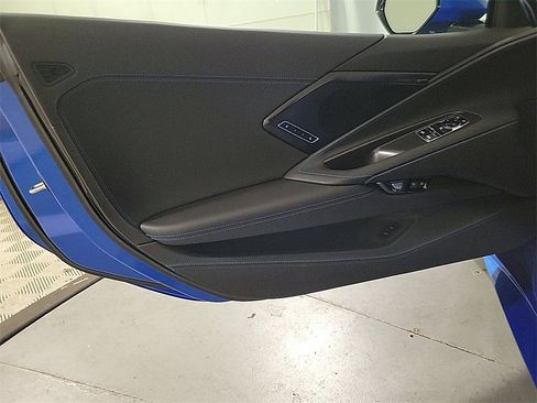 Used 2025 Chevrolet Corvette Stingray Premium Cpe w/ Z51 Performance Package image 20