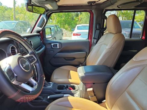 Used 2021 Jeep Gladiator Overland w/ Popular Equipment Package AWD/4WD image 12