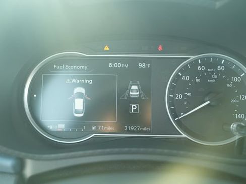 Used 2025 Nissan Versa SV FWD image 30