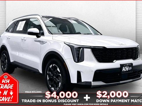 Certified 2025 Kia Sorento S w/ Panoramic Sunroof Package image 1