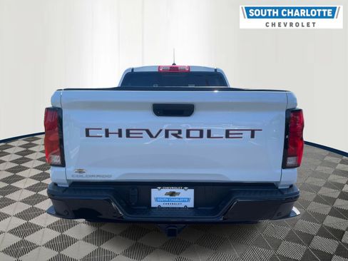 Used 2023 Chevrolet Colorado Z71 w/ Advanced Trailering Package AWD/4WD image 5